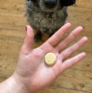 Beco Pets Печиво для собак (куряча печінка з пастернаком і медом)