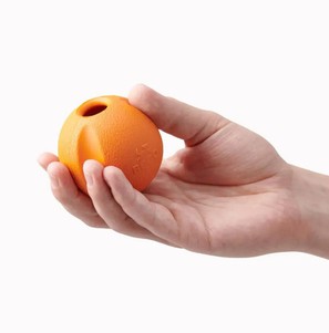 Beco Pets Fetch Ball М'ячик з отвором для ласощів для собак