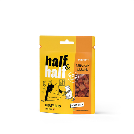 Half&Half Ласощі для котів у формі м'ясних шматочків з куркою