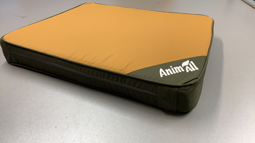 AnimAll Лежак Max M помаранчевий, 95x60x8 см